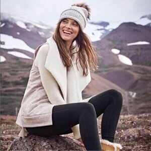 Athleta Oversized Sherpa Lined Vest with pockets, Size S